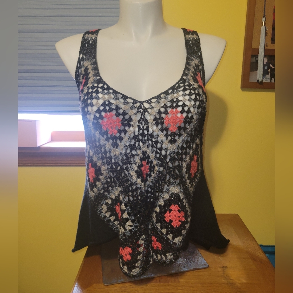 Free People Adorable Crocheted Tank Top/over Top Sz Small, Preloved